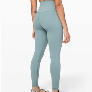 Aquatic Green 28” Aligns Lululemon
